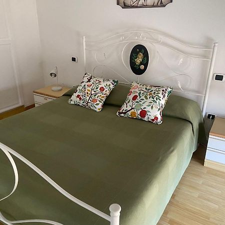 Pm 13A Via Tenente Devenuto Guest House جيوفيناتسو المظهر الخارجي الصورة