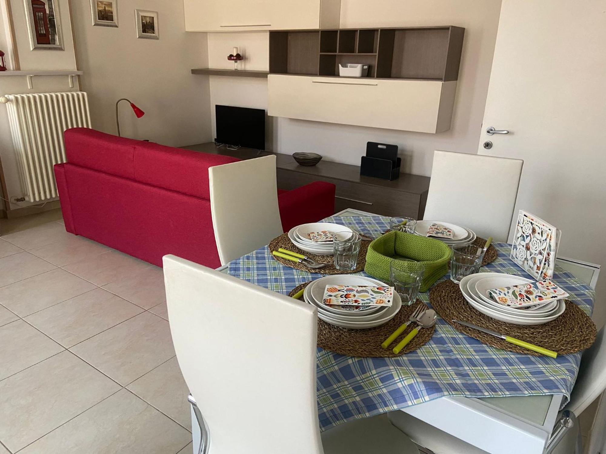 Pm 13A Via Tenente Devenuto Guest House جيوفيناتسو المظهر الخارجي الصورة