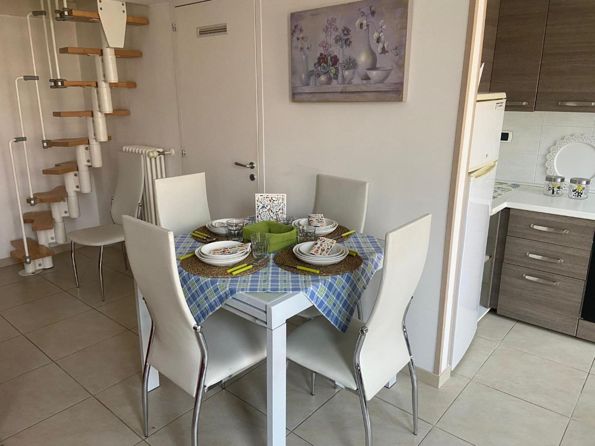 Pm 13A Via Tenente Devenuto Guest House جيوفيناتسو المظهر الخارجي الصورة